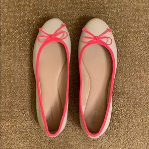 Banana Republic Leather Flats